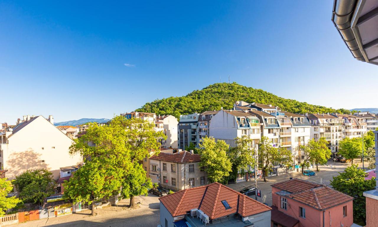 Nice 1Bd Apartment Next To Medical University Plovdiv Exterior photo